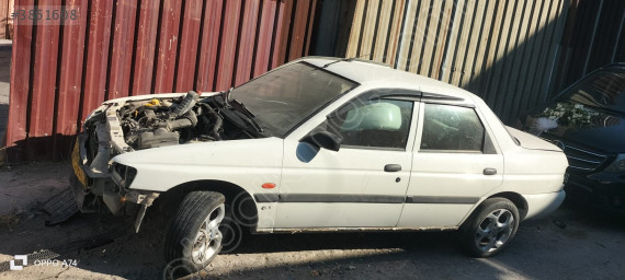 Ford escord komple kasa kupa