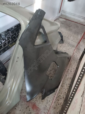 Seat Leon sağ arka çamurluk orjinal çıkma parça