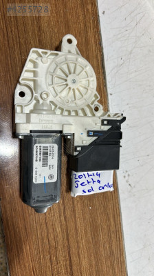 2012-2015 WV JETTA SOL ARKA CAM MOTORU ORJ ÇIKMA