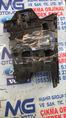 VOLVO V40 SAĞ ÖN TAMPON BRAKETİ ORJ ÇIKMA 31425231