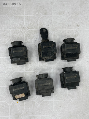 Mercedes CLK Serisi W209 Kontak 2095450508 2095453308