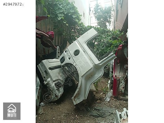 Opel Combo Sağ Arka Çamurluk