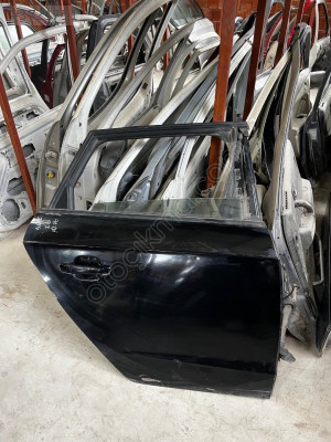Audi A3 sağ arka kapı