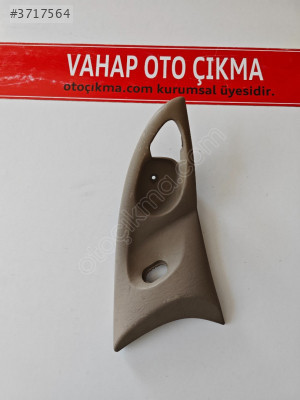 98AB - A22620 FORD FOCUS MK1 SAĞ ÖN KAPI AÇMA ÇERÇEVESİ BEJ