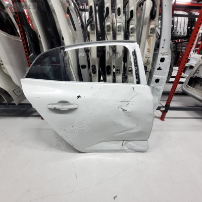 RENAULT MEGANE 4 ORİJİNAL ÇIKMA SAĞ ARKA KAPI