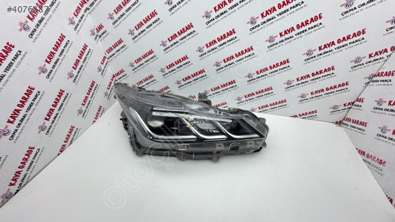 TOYOTA COROLLA için Sağ Ön Far Parçası - 8111002T31