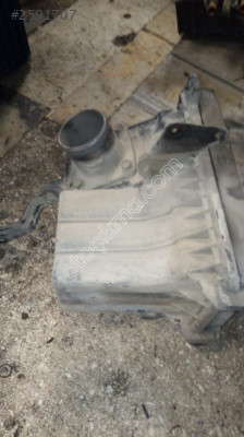 NİSSAN VANETTA LD23 HAVA FİLTRE KUTUSU