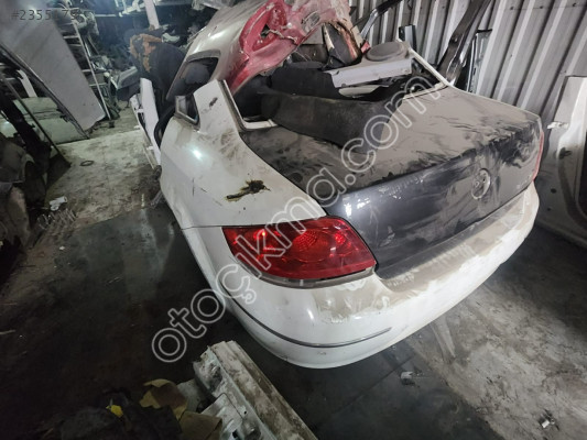 fiat linea orjinal çıkma KOMPLE sol arka çamurluk
