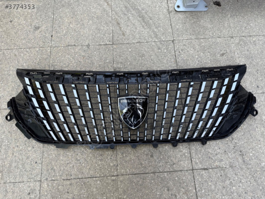 PEUGEOT 2008 ÇIKMA ORJİNAL ÖN PANJUR 9852657680 BD2