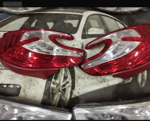 Peugeot 208 sağ stop lambası