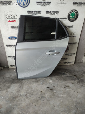 Opel Corsa F sol arka kapı