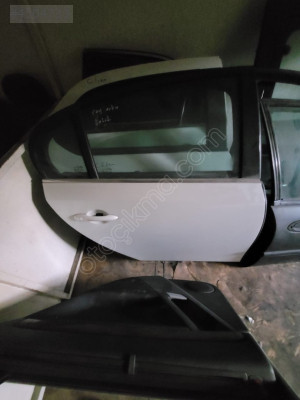 RENAULT LATİTUDE SAĞ ARKA KAPI ÜÇEL OTO ÇIKMA BURSA