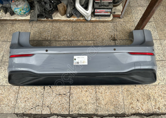 VOLKSWAGEN GOLF 8 ARKA TAMPON ORJİNAL HATASIZ