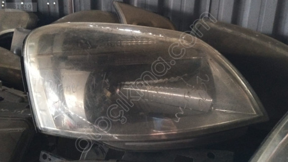 Peugeot partner sağ ön far