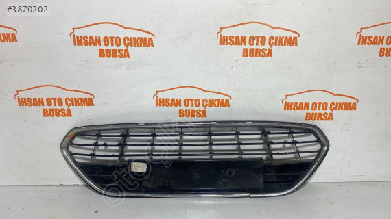 Ford Mondeo Ön Tampon Orta Izgarası