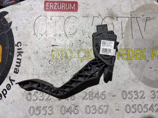 9671433780 PEUGEOT 208 orijinal çıkma gaz pedalı