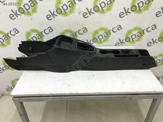 SEAT IBİZA 2017 2024 ORTA KONSOL 6F1863243A