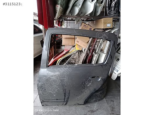 Dacia Sandero eski kasa sol arka kapı