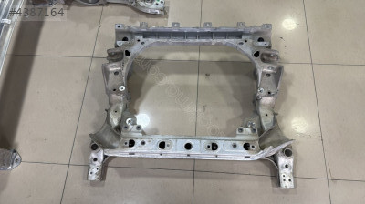 MERCEDES E SERİ W213 C SERİ W205 4 MATİC TRAVERS 2056208001