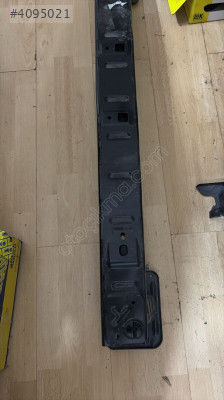 Transit Ön tampon demiri nk31v109a26aa