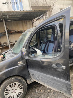 FİAT DOBLO ( 2011 ) SOL ÖN KAPI ORJINAL ÇIKMA