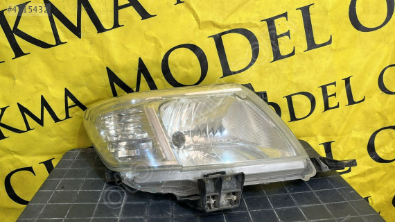 TOYOTA HİLUX SAĞ ÖN FAR