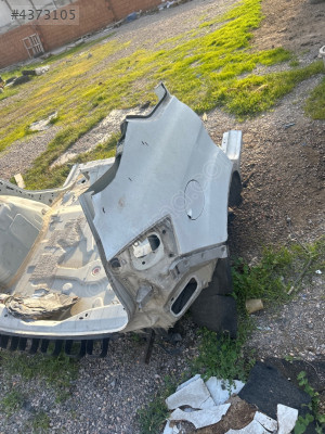 Ford Kuğa sağ Çamurluk