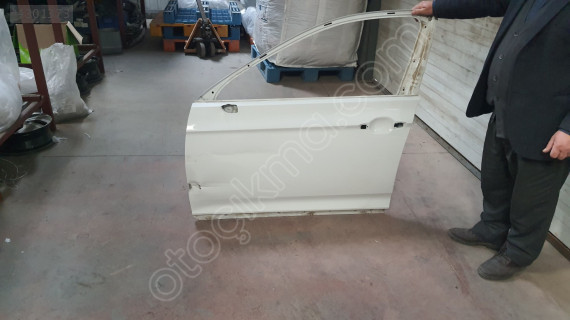 Vw passat b8 sol ön kapı sefalılar oto cikma