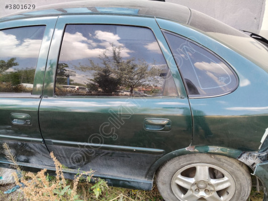 Opel Vectra B Çıkma Sol Arka Kapı - GM