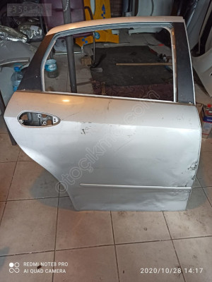 Fiat Linea sağ arka kapı çıkma orijinal