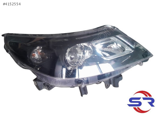 Latitude Orijinal Çıkma Sağ Far İçi Siyah 260103966R