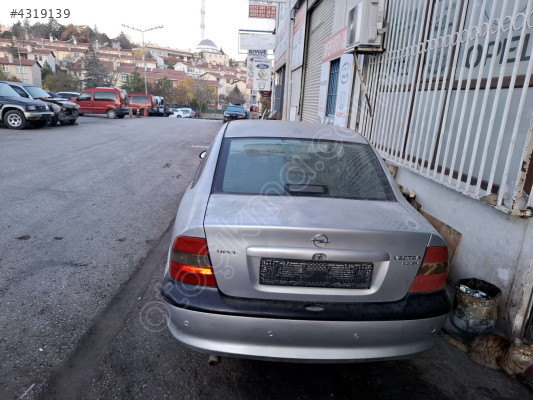 ÖZMEN OPEL VECTRA B ÇIKMA ARKA BAGAJ KAPAĞI