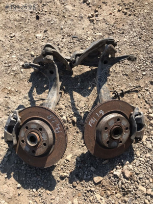 AUDİ A4 1.8 SAĞ SOL TAŞIYICI DOLU MONTECAR