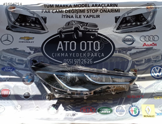TOYOTA COROLLA CROSS SAĞ FAR - ORJİNAL ÇIKMA ÜRÜN