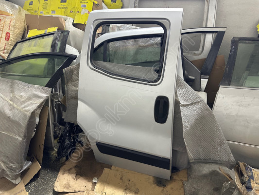 Fiorino sağ arka kapı orjinal