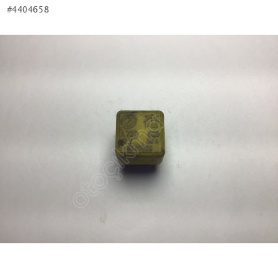 Fiat Bravo Lancia Alfa Romeo Sarı Röle 82461739