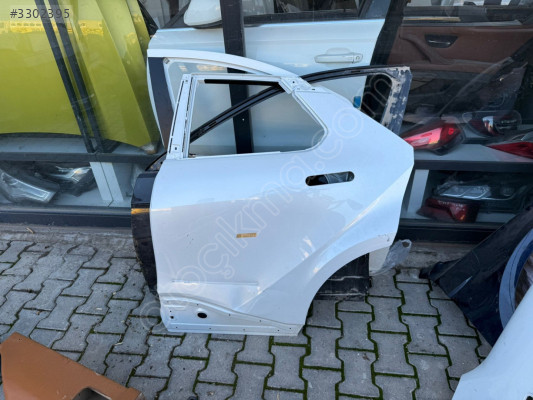Toyota chr sol arka kapı
