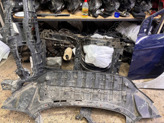 Courier radyatör  alt muhafazası