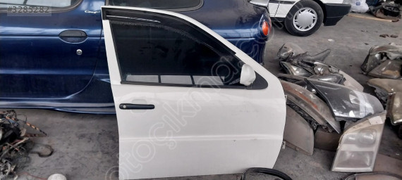 Volkswagen Polo 96-99 Sağ Ön Kapı Orjnal