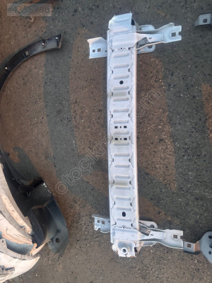 Courier ön tampon demiri