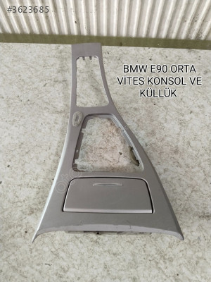 BMW E90 ORJİNAL VİTES KONSOLU VE KÜLLÜK