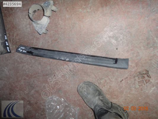 MAZDA 3 2010 ÇIKMA SAĞ ÖN MARŞBEL PLASTİĞİ