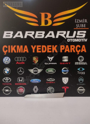Audi A4 İç Kapı Süs Çıtası Sağ Arka 8K0867420