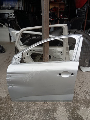 Renault Megane 4 Modeli İçin Sol Ön Kapı Çıkma Parçası