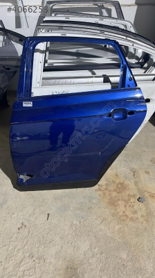 VOLKSWAGEN POLO 17 24 sol arka kapı ufak hasarlı