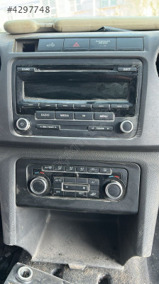 2012 VW AMAROK ÇIKMA ORJİNAL TEYİP RADYO MEDYA