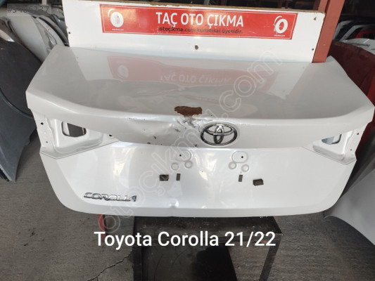 Toyota Corolla çıkma bagaj kapağı