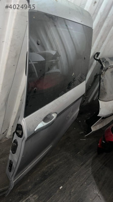 FORD COURİER SOL SÜRGÜLÜ KAPI OTO FEDAİ