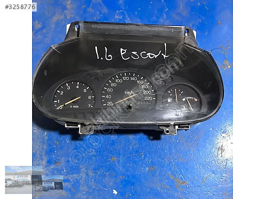 OTO CEMDEN ÇIKMA FORD ESCORT GÖSTERGE