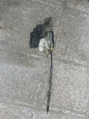 8W1837349 16-19 A4 ORJ. ÇIKMA SOL ÖN KAPI KİLİDİ